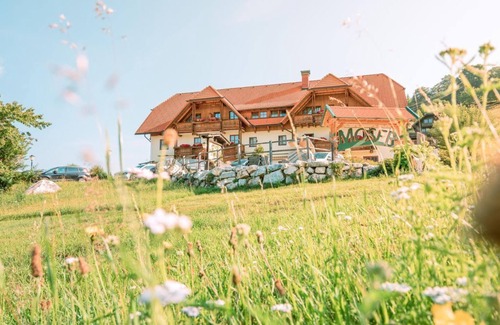 Karchau Casa | Family room, separate toilet and shower - Alpengasthof Moser