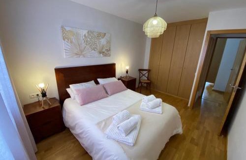 Castiello de Jaca Apartamento | Fantástico Apartamento con jardín en Castiello de Jaca VUT HU-20-007