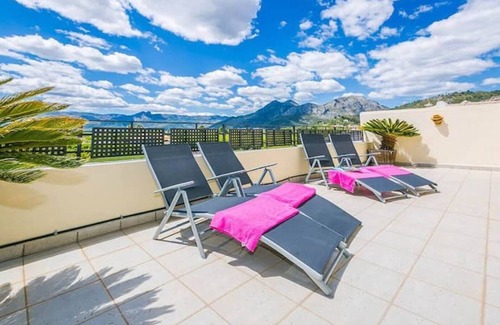 Rafol de Almunia Villa | Fantastic Costa Blanca Home, With a Private Pool and Full Aircon. Sleeps 12