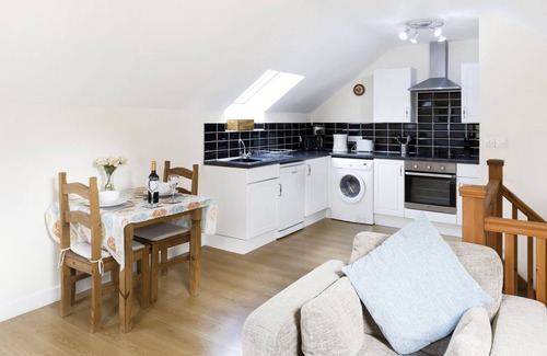 Newchapel Cabaña | parejas fantásticas escapan al país. Cerca de la costa, en zona tranquila