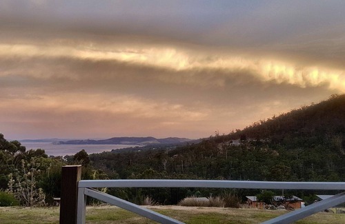 Snug Casa | Fantástica escapada para familiares o amigos con vistas espectaculares.