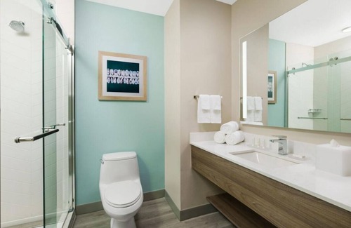 Marathon Hotel | Fantastic View! Amazing Room, FREE Breakfast, Outdoor Pool, Private Parking