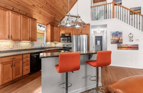 Milledgeville Casa | Fantastic View and No Pet Fee, Kayaks, Dock