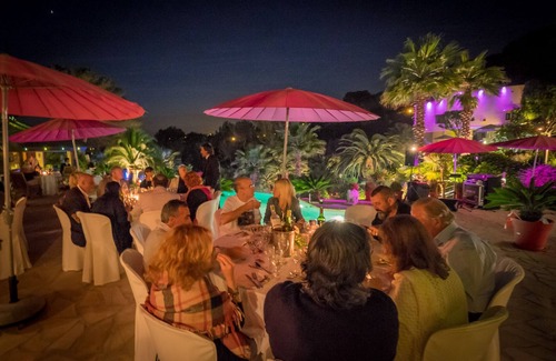 Mougins Villa | Fantástica villa en Mougins con una super piscina, 2 jacuzzis y un fantástico jardín.