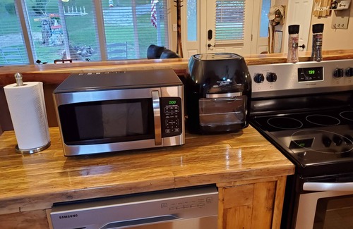 Connellys Springs Cabina | Farmhouse Cabin In The Country