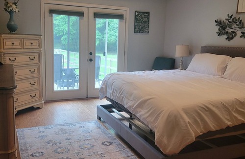 Sarah Otro | Farmhouse in private country setting near Tunica casinos and Memphis