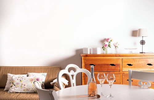 Fratte Rosa Otro | Farmhouse in the vineyards with garden and swimming pool