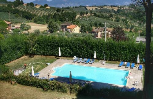 Gualdo Cattaneo Casa | Farmhouse in Umbria near Lake Trasimeno