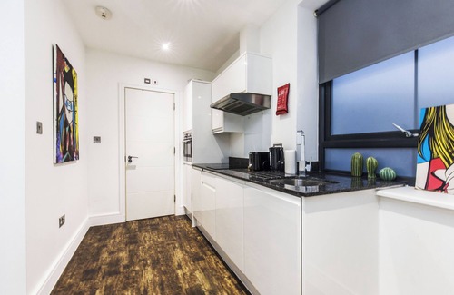 Harringay Apartamento | Fast Wifi 8 Tube 8 Parking
