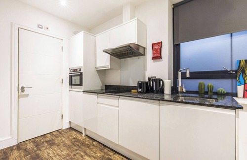 Harringay Apartamento | Fast Wifi 8 Tube 8 Parking