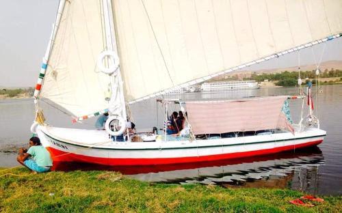 Aswan Alquiler De Eote | Felucca Sailing Boat Overnight Experience