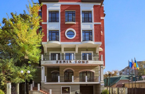 Vinnytsya Hotel | FENIX TOWN