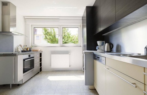 Neustadt an der Weinstrasse Apartamento | Ferienwohnung Hambacher Höhe - Appartement/fewo, Dusche, WC, Erdgeschoß/parterre