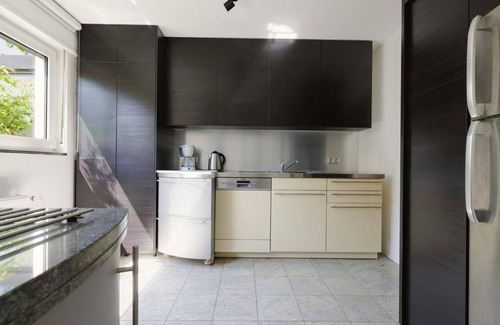 Neustadt an der Weinstrasse Apartamento | Ferienwohnung Hambacher Höhe - Appartement/fewo, Dusche, WC, Erdgeschoß/parterre