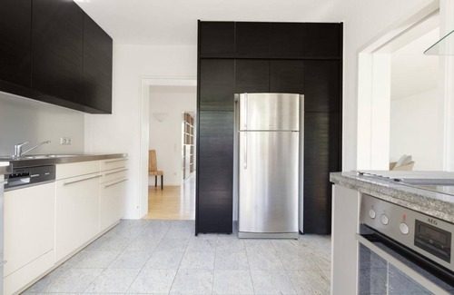 Neustadt an der Weinstrasse Apartamento | Ferienwohnung Hambacher Höhe - Appartement/fewo, Dusche, WC, Erdgeschoß/parterre