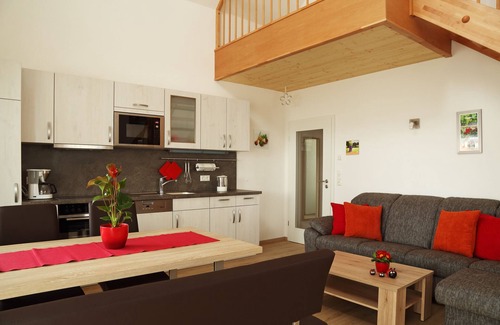 Weigenheim Apartamento | Casa de campo (75 m2) con amplia cocina, galería abierta y terraza.