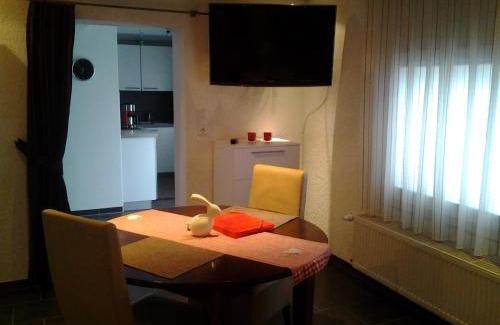 Oberhausen Apartamento | Ferienhaus am Erlenbach