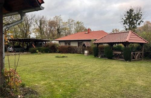 Tassdorf Casa | Ferienhaus Feldblick mit Kamin für 15 Personen