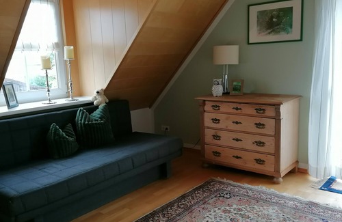 Neuburg Apartamento | Ferienwohnung Dorfzauber mit Kirchblick in dem Dörfchen Joshofen