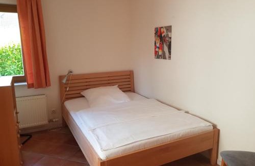 Neuensien Complejo | Ferienwohnung 4 im Haus am See mit Wintergarten und Terrasse