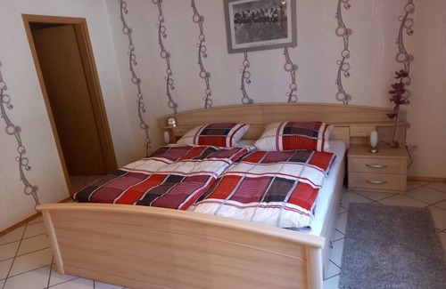 Lemberg Apartamento | Ferienwohnung Tremmbach