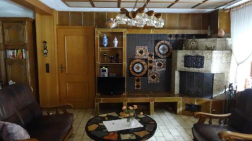 Altena Apartamento | Ferienwohnung Heidi