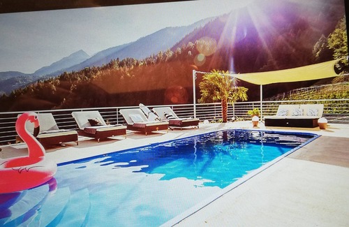 Vollan Apartamento | Ferienwohnung mit Pool und Wunderschöne Terrasse mit Tolle Blick auf die Berge