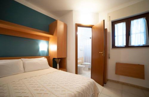 Mattinata Casa | Ferienwohnung ulivo mit Pool und Privatstrand