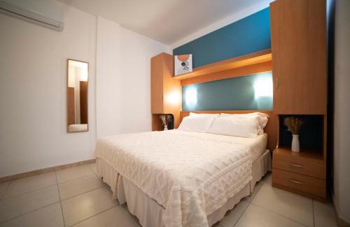 Mattinata Casa | Ferienwohnung ulivo mit Pool und Privatstrand -1