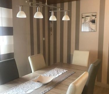 Steinbach am Wald Apartamento | Ferienwohnungen und Gästezimmer Herrmann