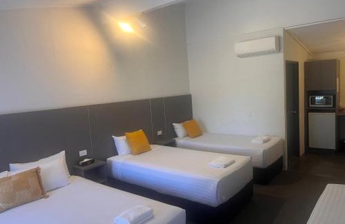 Fern Bay Hotel | Fern Bay Motel