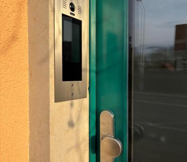 Gorbitz-Sud Apartamento | FEWO 1 Landeskrone Dresden