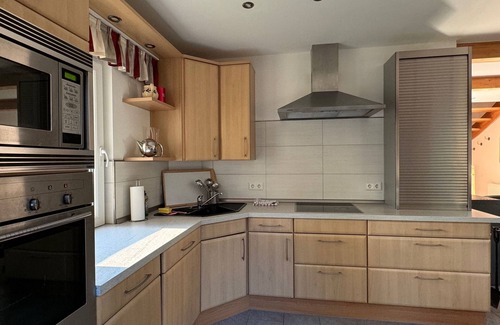 Muritz Apartamento | Fewo Pinocchio- mit Garten+terrasse 3sz 6erw.+1k - Ferienwohnungen im Haus Waldstück