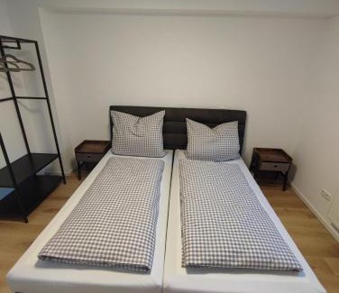 Memmingen Apartamento | FeWo Planer Altstadtwohnung mit Terrasse & Parkplatz