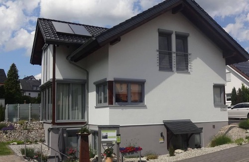 Emmelshausen Apartamento | Fewo Webers holiday home - apartamento / apartamento, baño, aseo, 1 dormitorio