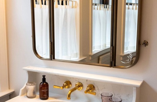 Gateway District Hotel | Fidelity Hotel