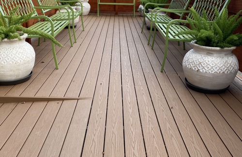 Hollister Casa | Fifth Street Retreat free parking free coffee