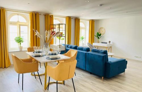 Goerlitz Apartamento | FILMAP-Charmant-Modern-Zentral-Balkon-Beamer-Spieletisch