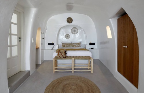 Oia Hotel | Filotera Suites