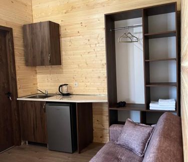 Kvemo Alvani Villa | Finca Idoize Camping Hotel