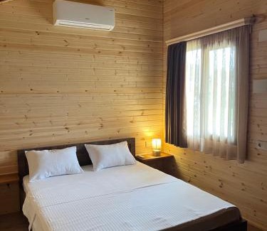 Kvemo Alvani Villa | Finca Idoize Camping Hotel