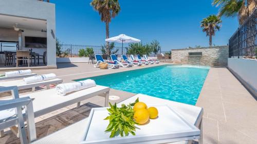 Coin Casa | Finca La Mirage Coín by Ruralidays