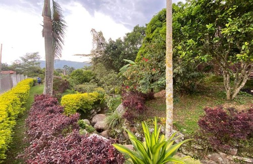 La Mesa Casa | Finca privada con excelente clima, rio natural, wifi y piscina