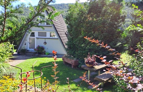 Leinsweiler Casa | Findling House - Holiday home, shower, WC, 2 bedrooms