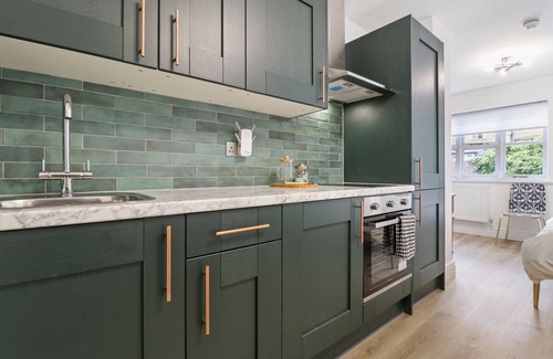 Brownswood Hotel | Finsbury Park Studios