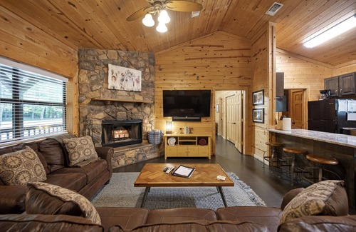 Broken Bow Cabina | Firefly @ Lazy River Retreat en Mt Fork River Broken Bow OK duerme 6