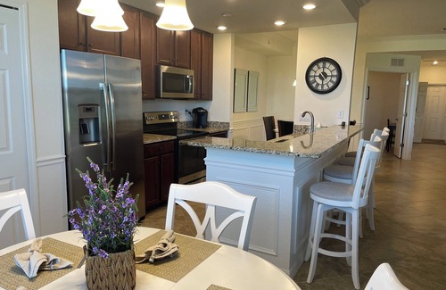 Lakewood Ranch Condominio | First floor 2-bedroom Veranda in Lakewood National Golf Community.