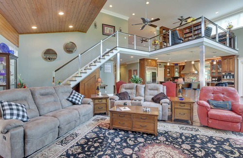 Alabaster Casa | Fish, Swim & More: Lakefront Alabaster Home