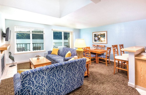 Adelma Beach Complejo | Pesca · Golf · Kayak · Esquí · Galerías de arte · Tiendas de antigüedades · Compras!