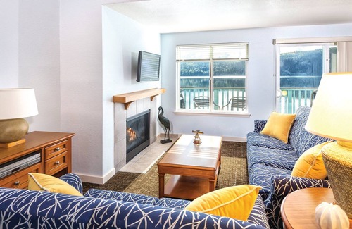 Adelma Beach Complejo | Pesca · Golf · Kayak · Esquí · Galerías de arte · Tiendas de antigüedades · Compras!